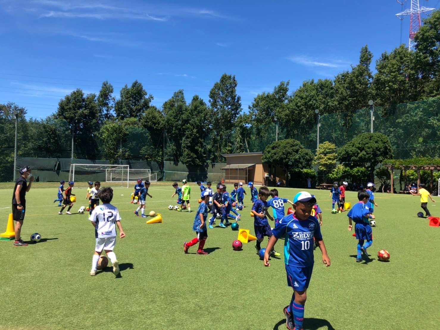 8月11日 火 14日 金 に夏休みサッカー教室を開催しました Npo法人アスレチッククラブ町田 町田ゼルビアスポーツクラブ